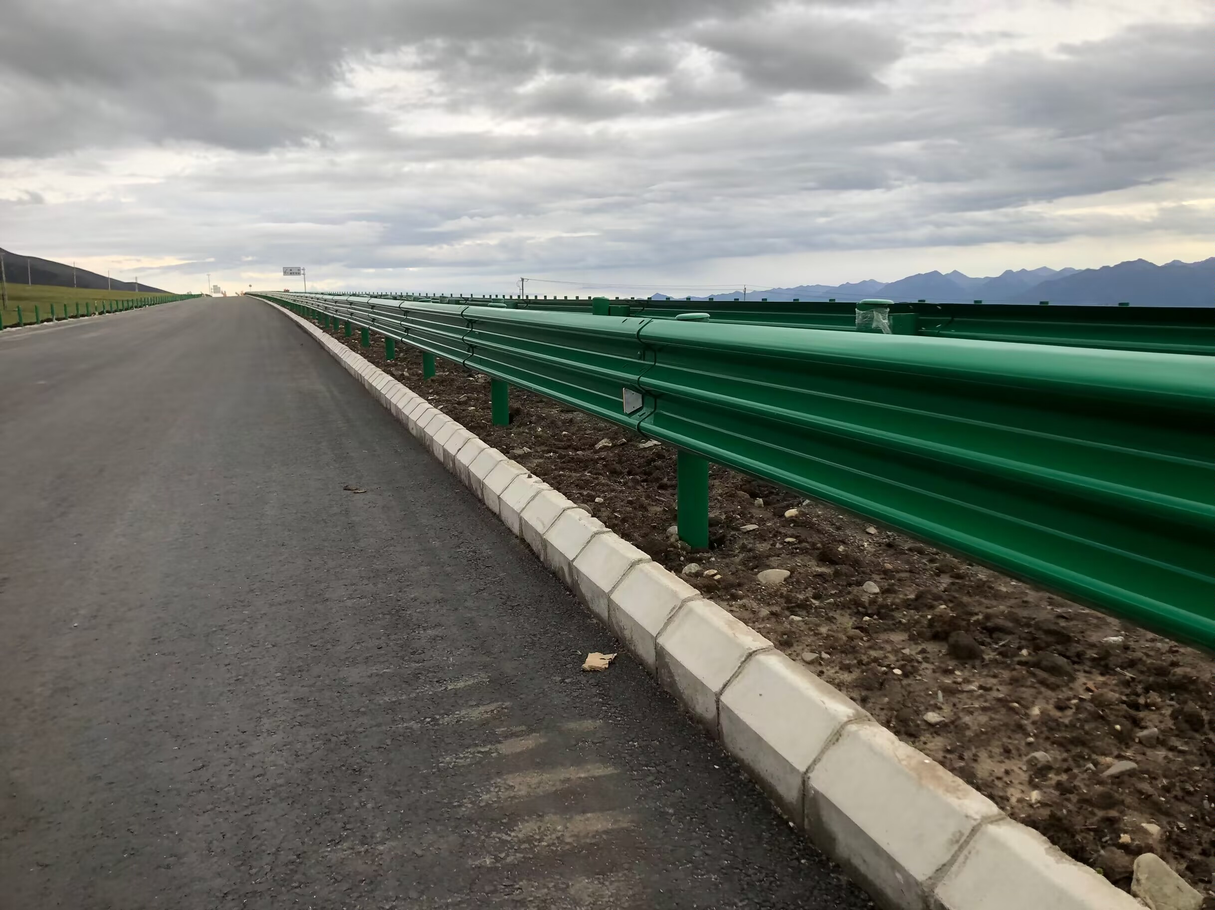 平武县乡村公路波形护栏高速公路波形护栏 - 推荐
